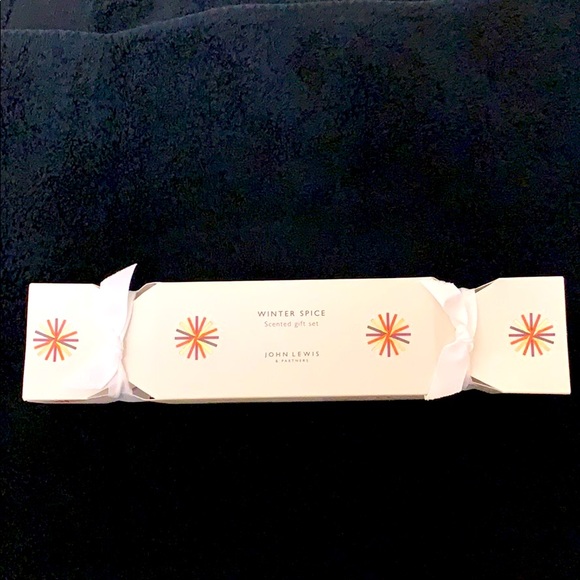 Winter spice candle & diffuser set - Picture 1 of 5